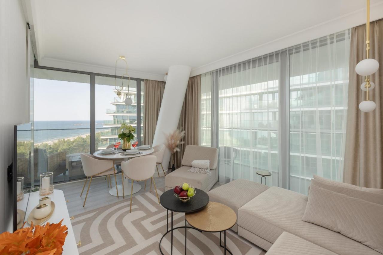Royallux Apartment Waves Resort & Spa - Sea View From Balcony By Renters Prestige ミエンジズドロイェ エクステリア 写真