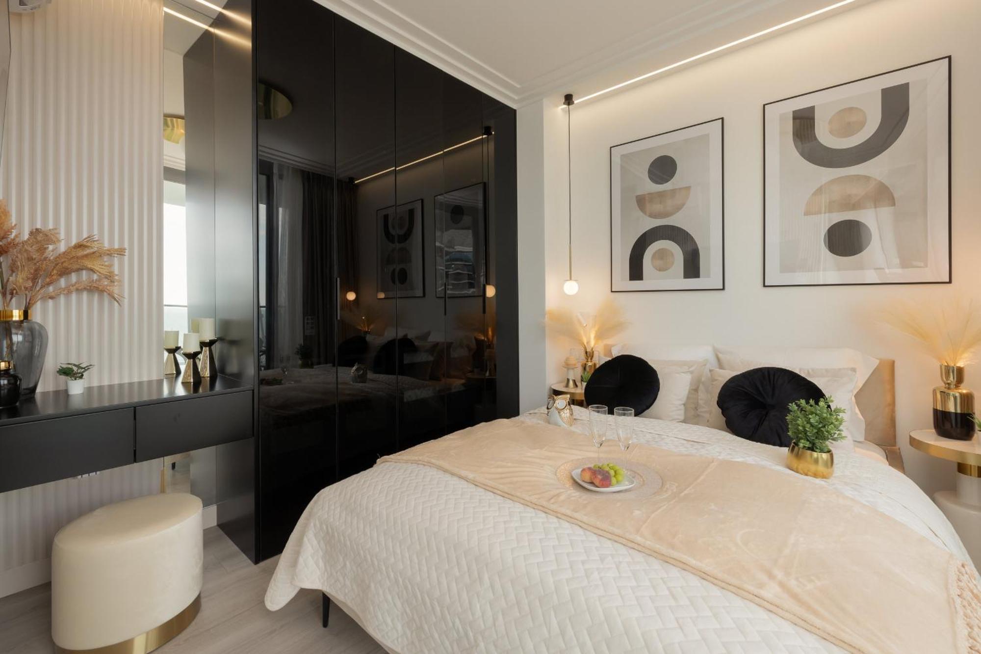 Royallux Apartment Waves Resort & Spa - Sea View From Balcony By Renters Prestige ミエンジズドロイェ エクステリア 写真