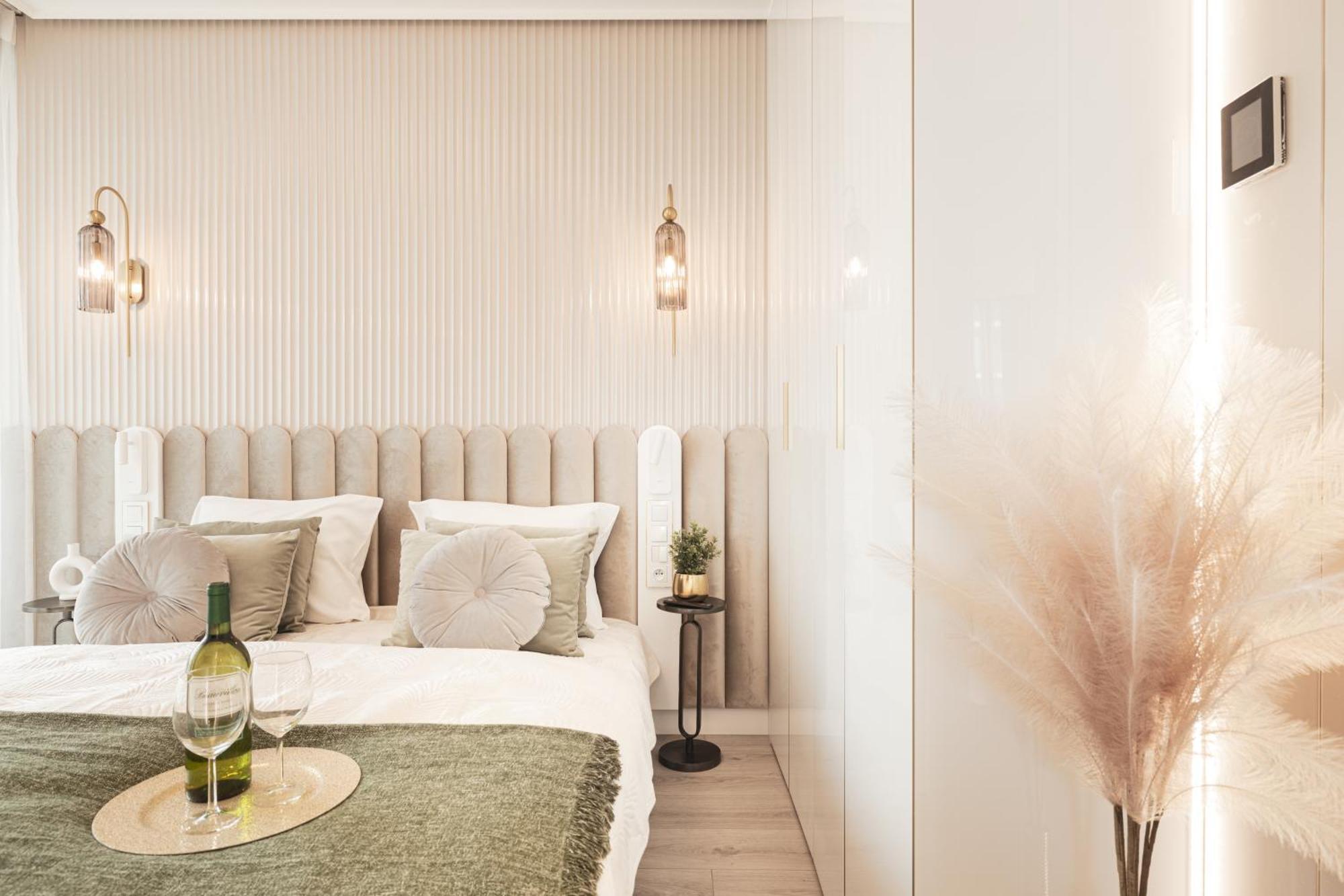 Royallux Apartment Waves Resort & Spa - Sea View From Balcony By Renters Prestige ミエンジズドロイェ エクステリア 写真